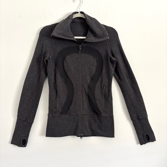 Lululemon Full Zip In Stride Jacket in Heathered Black with Thumbholes Women's 4 - Picture 2 of 9